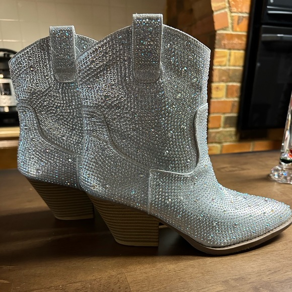 NEW Full Rhinestone Booties - Picture 4 of 7